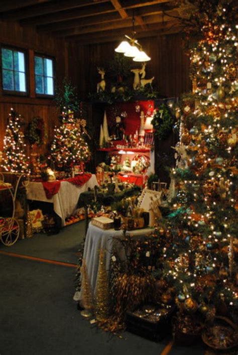 Oatlands Plantation Celebrates the Holiday Season | Leesburg, VA Patch