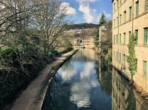 A View of the Canal in Hebden Bridge Stock Image - Image of streets, yorkshire: 176178361