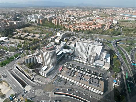 Vista aérea del Hospital Universitario La Paz, en el Barrio de la Paz ...