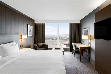 Radisson Blu Manchester Airport Hotel - Deals, Photos & Reviews