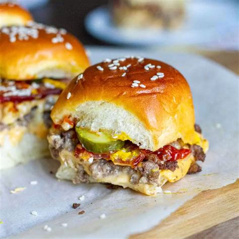 Bacon Cheeseburger Sliders Recipe - Home. Made. Interest.