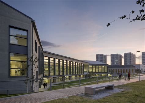 Services Building on Health Sciences Campus | Cruz y Ortiz Arquitectos - Arch2O.com