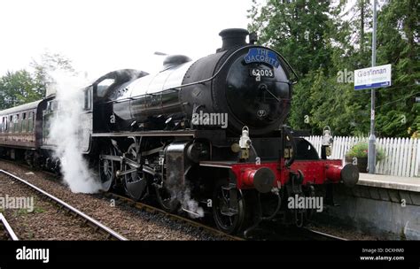 The Jacobite Steam Train at Glenfinnan Scotland UK Stock Photo ...