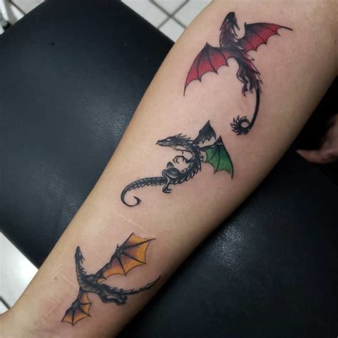 40+ Best Dragon Tattoos for Women [2020] - Tattoos for Girls | Dragon tattoo for women, Small ...