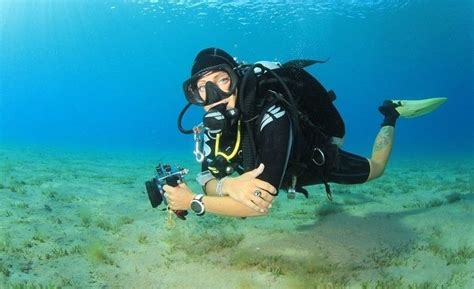 Tips For Underwater Photography With Your Compact Camera