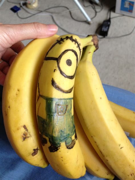 Banana song... And the minions!