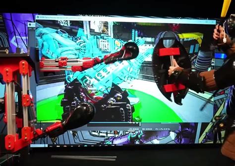 YouTuber builds robot that can beat you up for real in a VR fighting ...