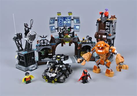 LEGO 76122 Batcave Clayface Invasion review | Brickset