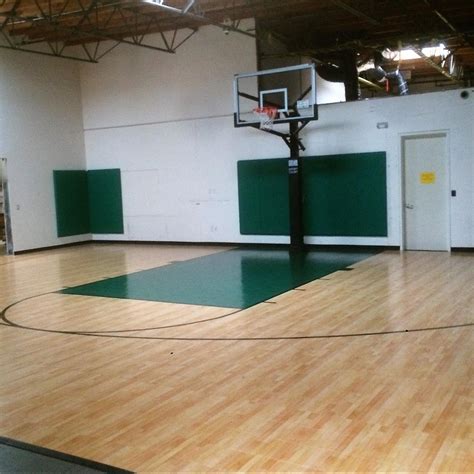 Synthetic PVC Vinyl Sport Flooring for Basketball Court - China Sport Flooring and Leisure Flooring