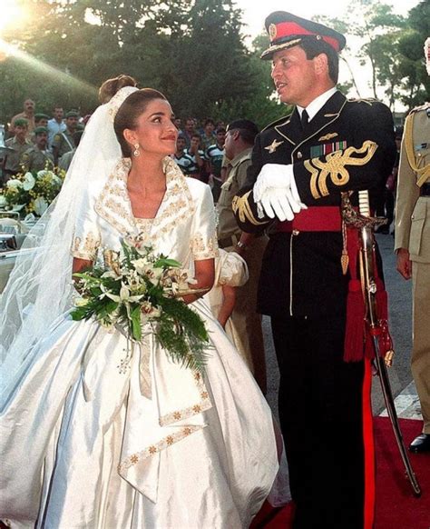 10 of Queen Rania's Most Timeless Ensembles