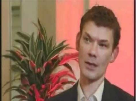 Gary McKinnon Interview - BBC - 05 May 2006_mpeg2video.mpg - YouTube