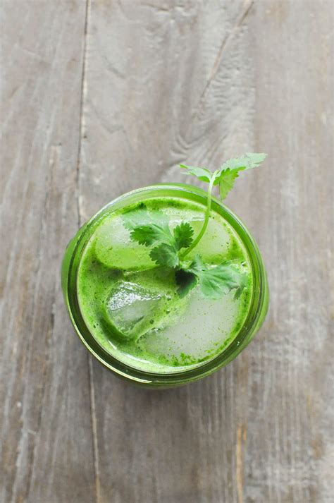 Lemon Ginger Green Juice - Fed & Fit