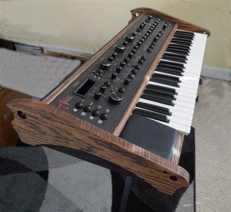 Sneak Preview – The Artisan Electronic Instruments Baroque Synthesizer ...