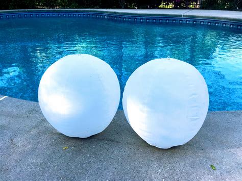 Floating Pool Lights - Spectacular, Subtle or Solar Floating Lights