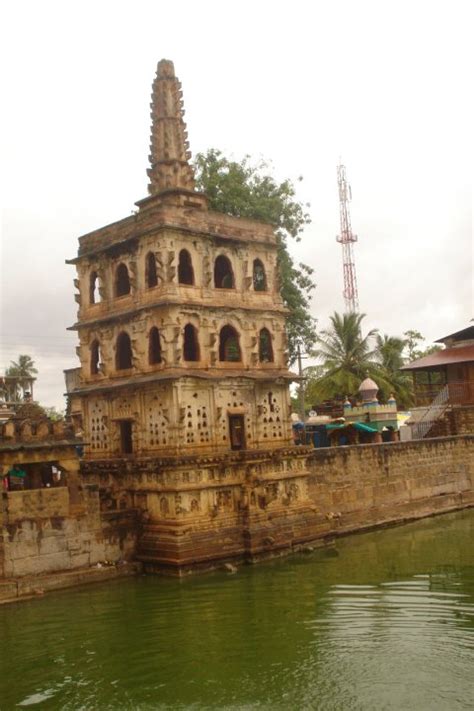 Road Bloke: Banashankari Temple, Badami