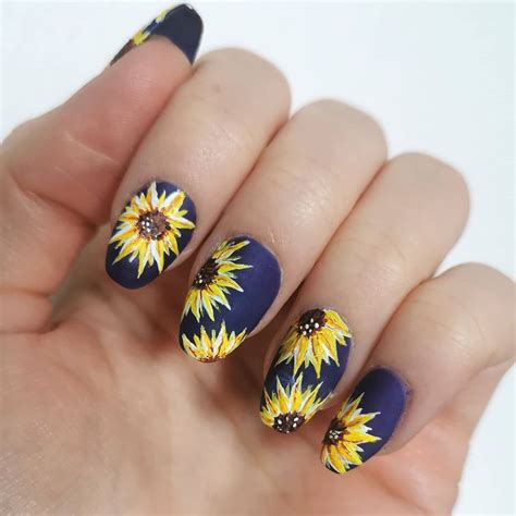 55 Cute Yellow Sunflower Nail Designs for 2020 | Sunflower nails, Sunflower nail art, Nail designs