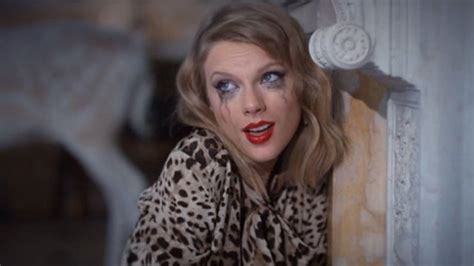 Taylor Swift Goes Crazy In 'Blank Space' Video | Entertainment Tonight