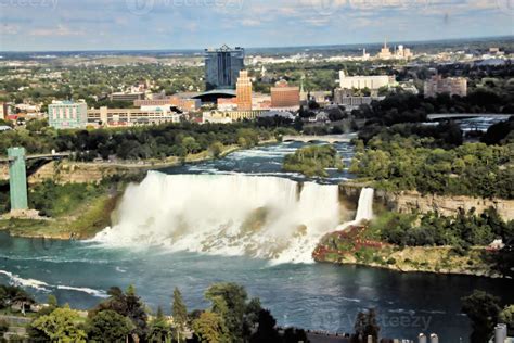 A view of Niagara Falls from the Canadian side 13051720 Stock Photo at ...