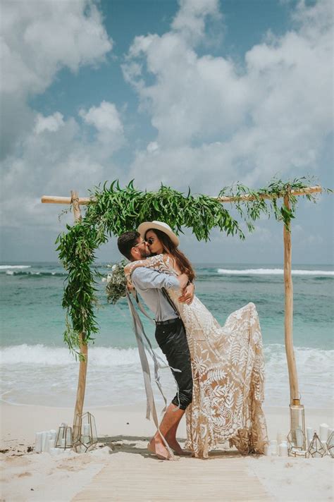 Boho Picnic Style Melasti Beach Wedding in Bali | Junebug Weddings