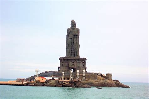 Thiruvalluvar Statue, Kanyakumari | History & Review