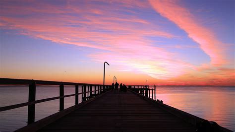 Another gorgeous sunset at beautiful Kingfisher Bay. Another stunning ...