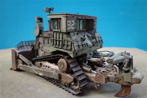 D9R Armored Bulldozer - FineScale Modeler - Essential magazine for scale model builders, model ...