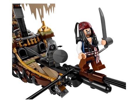 LEGO Pirates of the Caribbean Silent Mary Pirate Ship Set 71042 LEGO ...