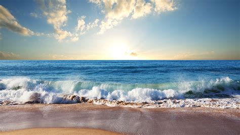 Fondos de pantalla Playa, arena, mar azul, las olas, las nubes, sol 2560x1920 Imagen