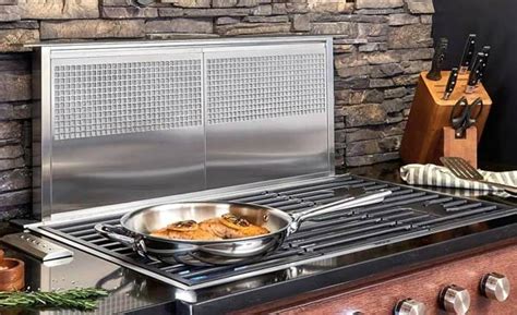 Best 30” Gas Cooktop with Downdraft: Top 10 Reviews for 2022