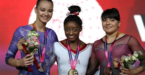 Simone Biles wins first World vault title in 2018