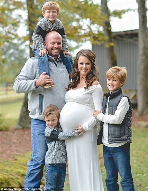 Alabama mother-of-three welcomes sextuplets | Daily Mail Online