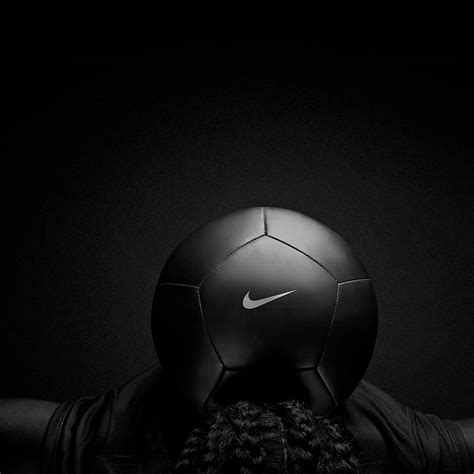 1179x2556px, 1080P Free download | football , black, black and white ...