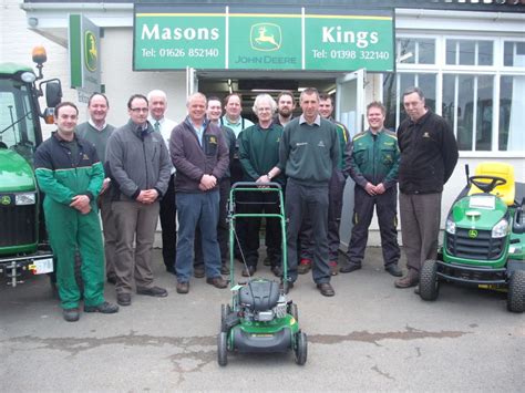 Masons Kings opens new John Deere turf dealership | Pitchcare