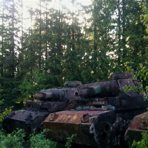 92 best Abandoned Tanks of World War II images on Pinterest | Abandoned, Abandoned places and ...