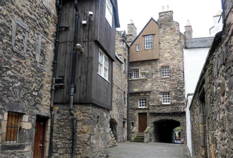 15 Outlander film locations you can visit in Scotland | Outlander filming locations, Filming ...