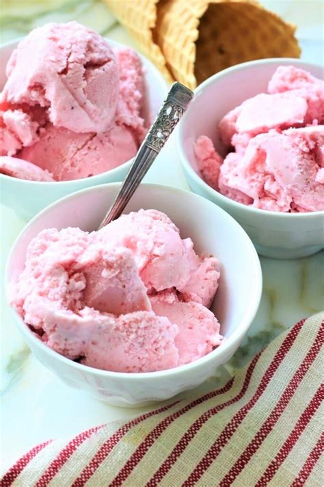 Easy Strawberry Gelato - My Recipe Treasures