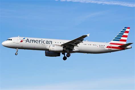 FlightMode: American A321 flight AA438 at Dallas, engine shut down in flight