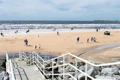 Visiting Lahinch | A Bustling Surf Town on Ireland’s Wild Atlantic Way ...