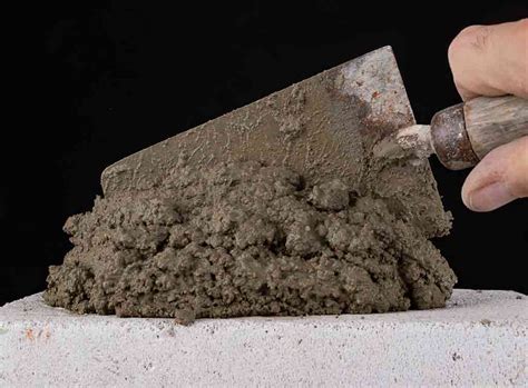 How To Make Mortar - Guidance, Ratios & Tips | Checkatrade