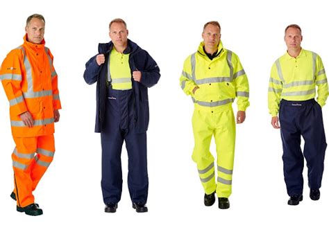 Outdoor Clothing & Work Wear - Face Masks & Respirators - PROTECT U