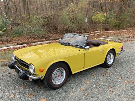 1974 Triumph TR6 Yellow 25K Miles Original Mint Condition - Classic Triumph TR-6 1974 for sale