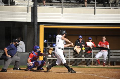 Mizzou Softball 2011 - Rock M Nation