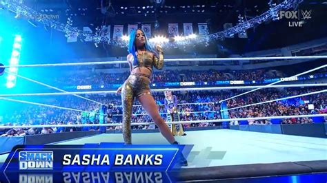 Sasha Banks Entrance - Smackdown: October 29, 2021 - YouTube