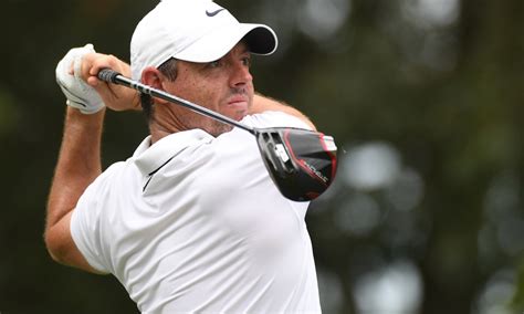 Rory McIlroy tees off at 2023 Tour Championship despite back injury