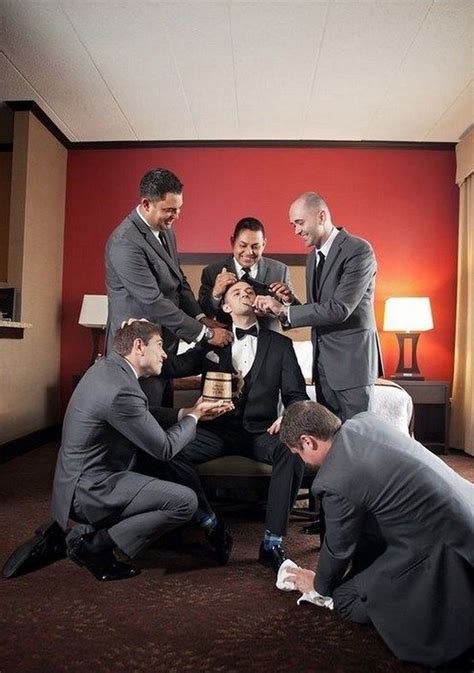 22+ Funny Groom and Groomsmen Photos & Poses Ideas 2024