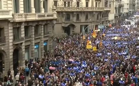 More than 160,000 protest in Barcelona to demand Spain takes in more ...