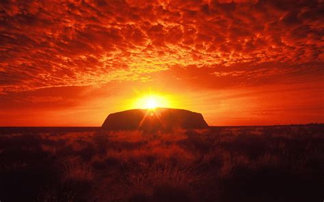 Uluru, The Sacred Icon of Aborigines in Australia - Traveldigg.com