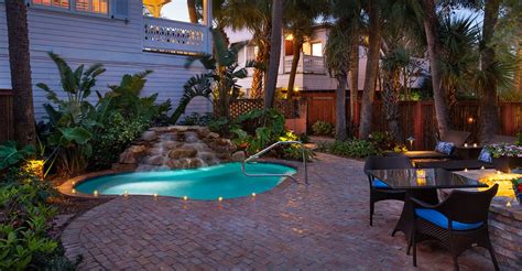 Romantic Hotel in Melbourne Beach, FL | Travel Specials & Packages