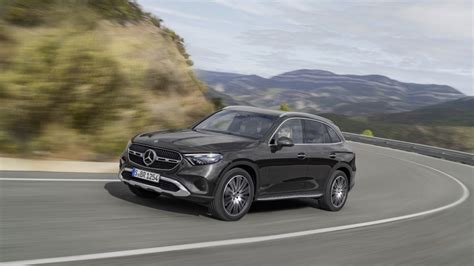 2023 Mercedes-Benz GLC-Class revealed as an evolutionary step forward - Autoblog