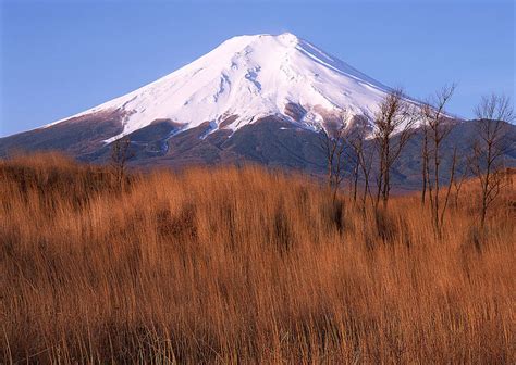 Mount Damavand, the highest volcano in all Asia,... - It's a beautiful ...